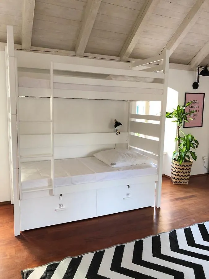 Ciri Biri Bela Boutique Hostel Split
