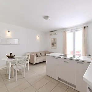 https://apartment-aurelia.hotelinzadar.com