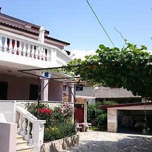 Jaklin Apartamento