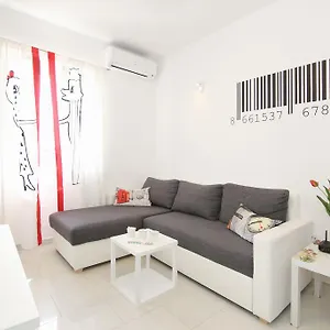 Lu Apartment